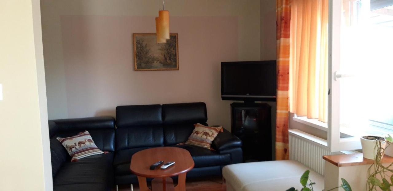 Ildi Apartman Gyenesdias Ngoại thất bức ảnh