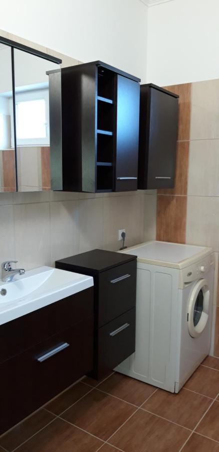 Ildi Apartman Gyenesdias Ngoại thất bức ảnh